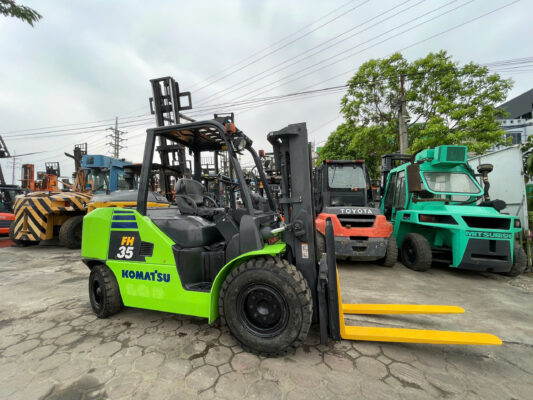 komatu 3,5 tấn