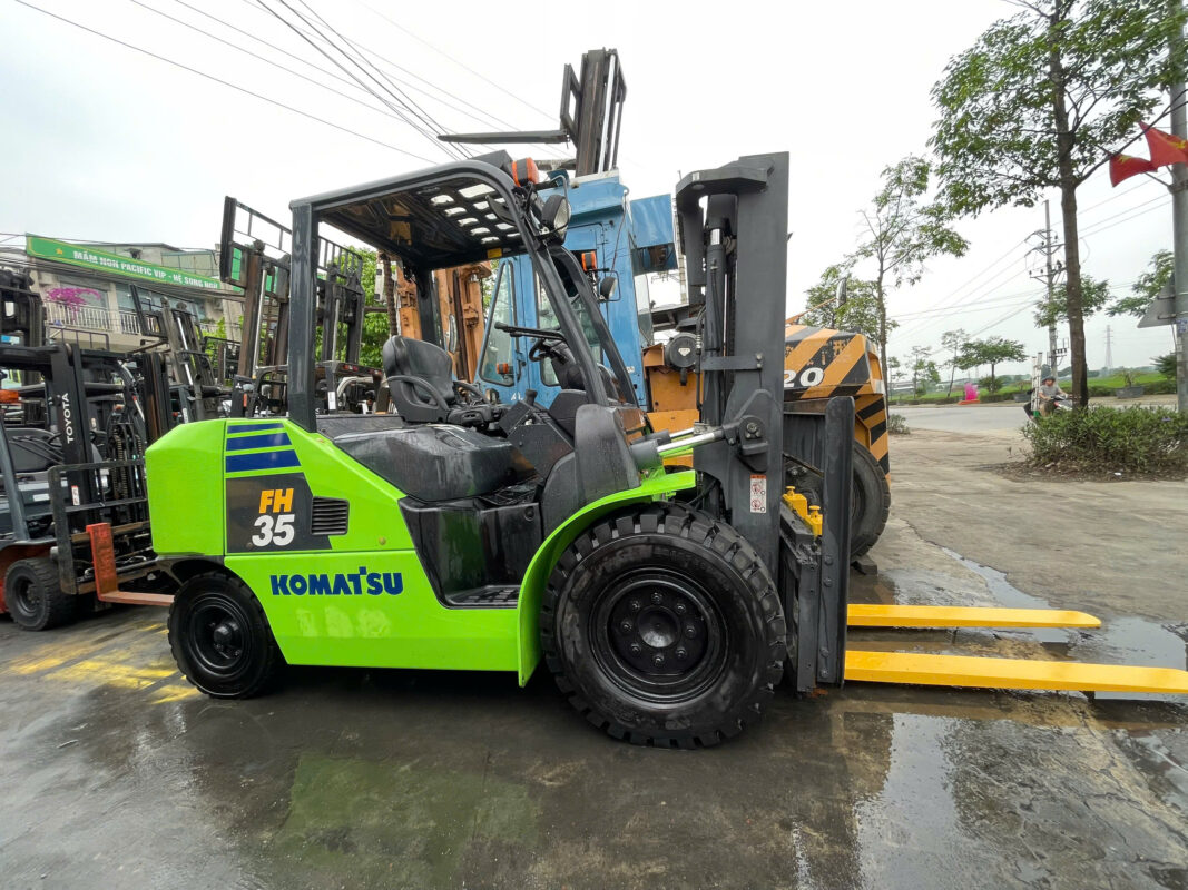 Xe nâng komatsu